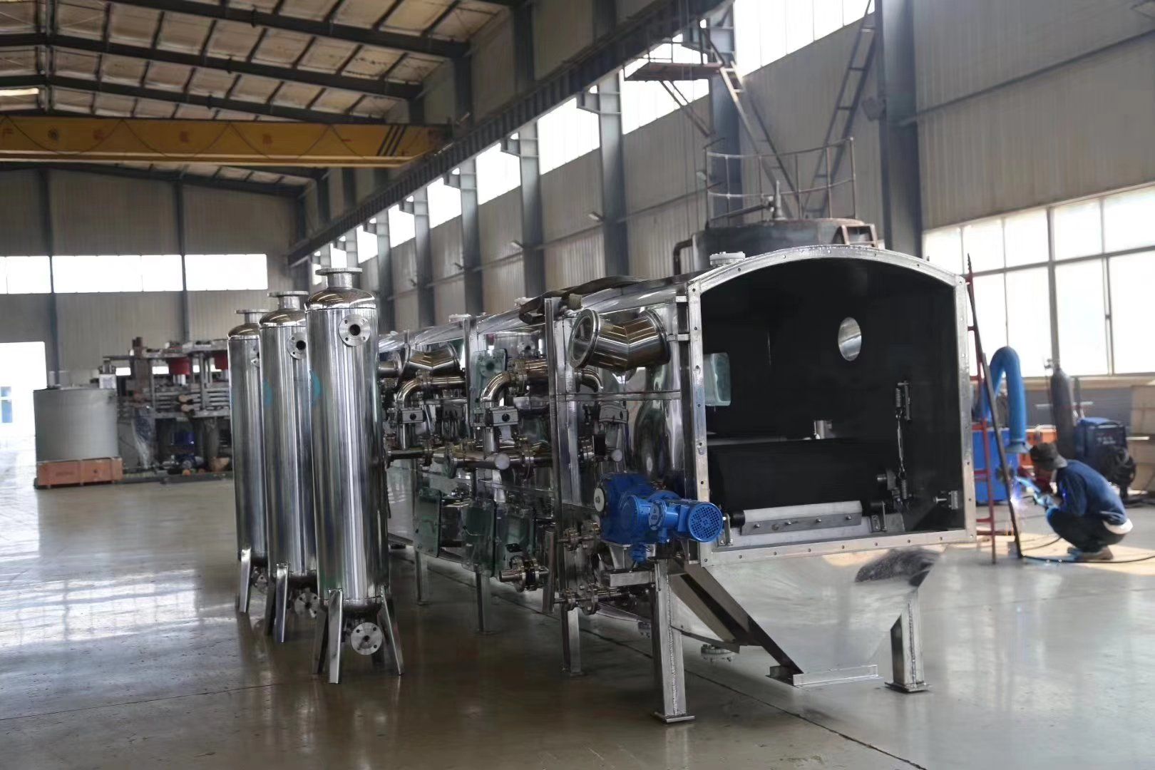 DU-DIF型密閉式真空過濾機(jī)